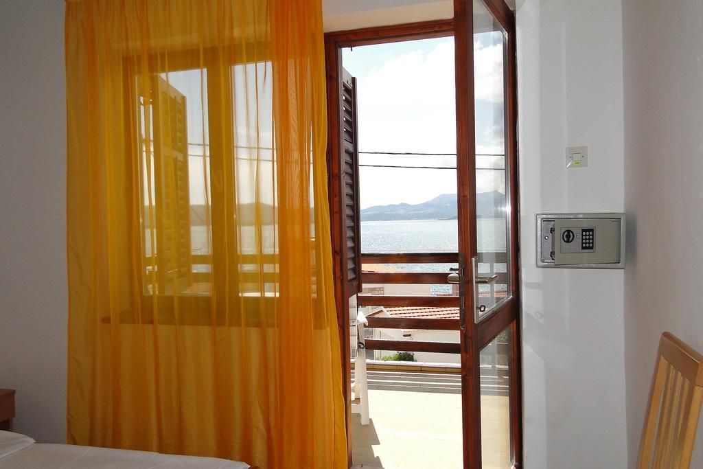 Holiday Home Apartment Tedo Klek Eksteriør bilde