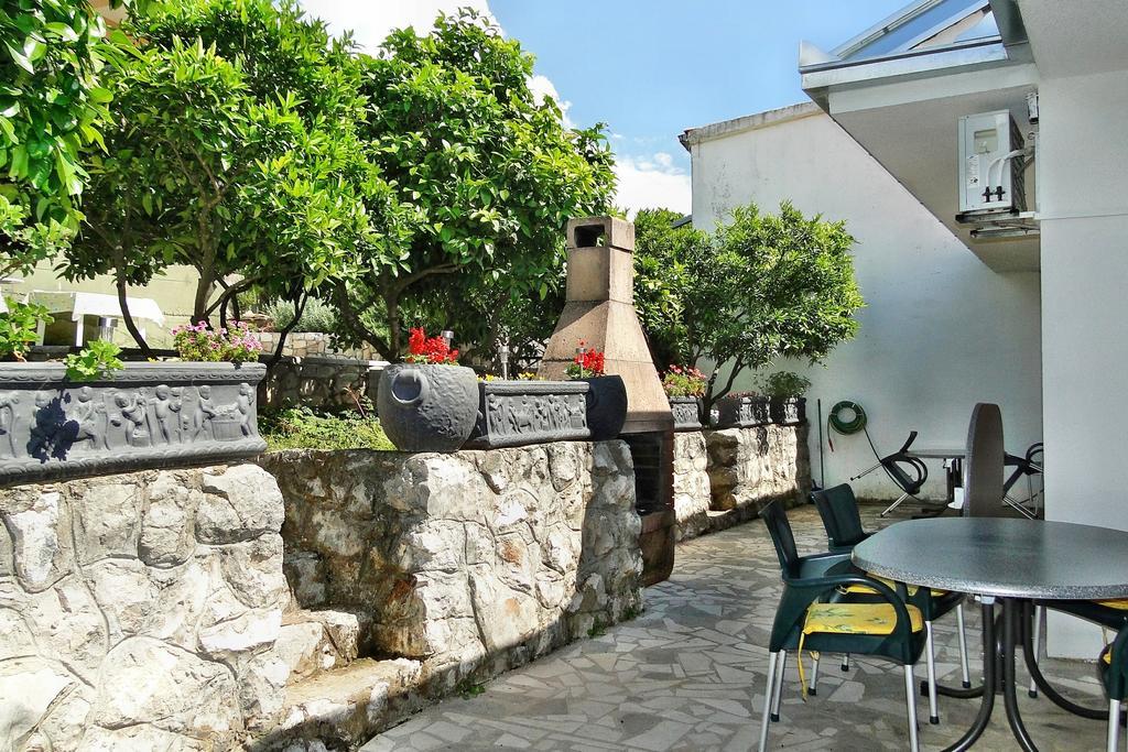 Holiday Home Apartment Tedo Klek Eksteriør bilde