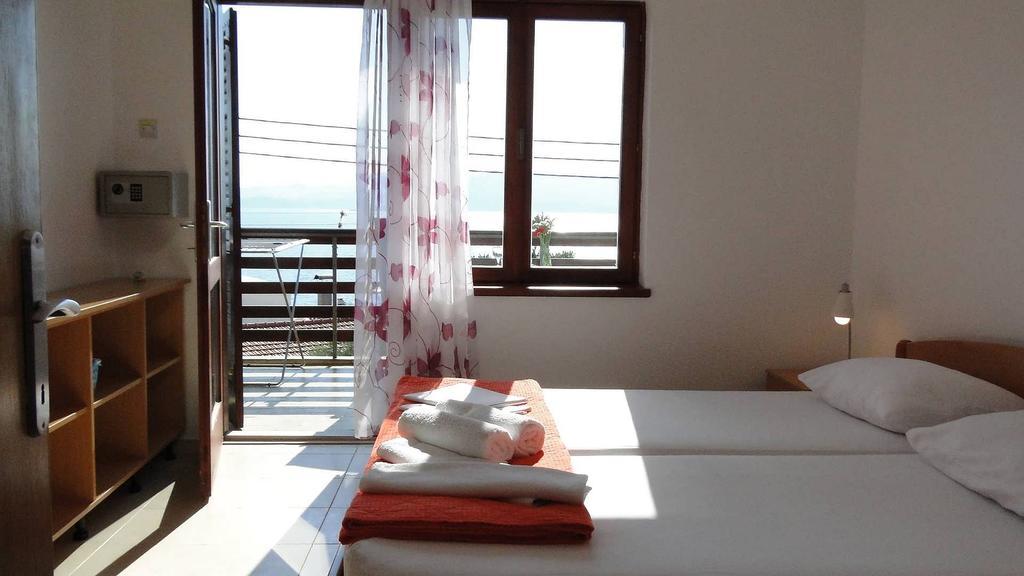 Holiday Home Apartment Tedo Klek Eksteriør bilde